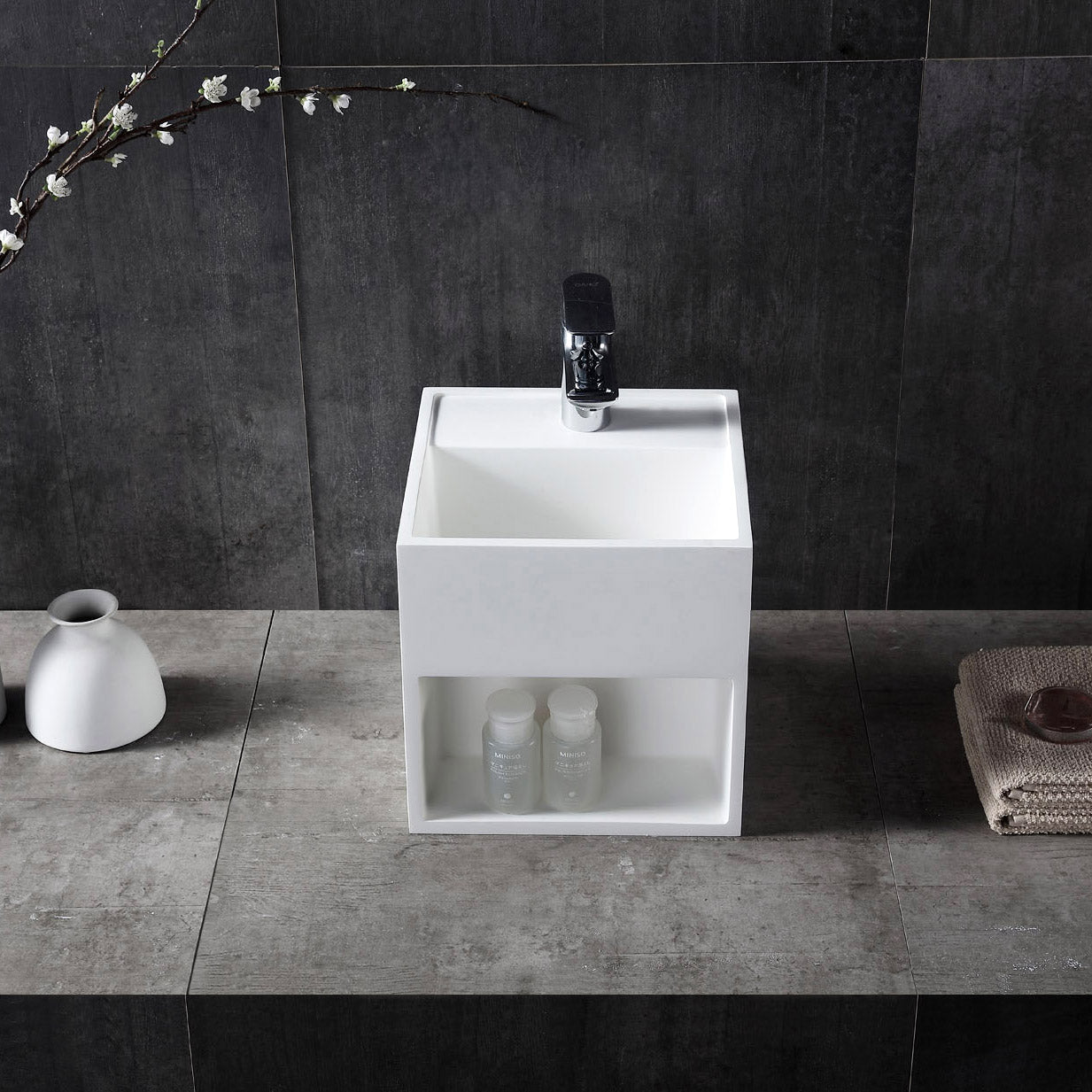 Lavabo sospeso con spazio accessori TWG31 - in pietra solida  - bianco opaco - 30 x 30 x 30 cm